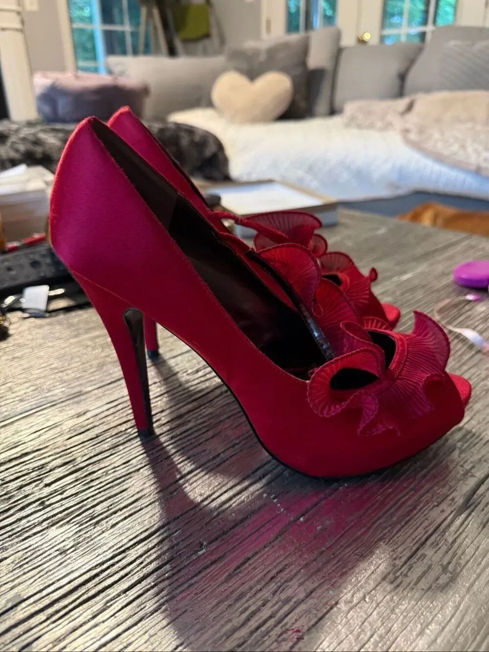 Charles by Charles David Red Cross Ruffle Peep Toe Pump sz 11 NWOT Pin Up